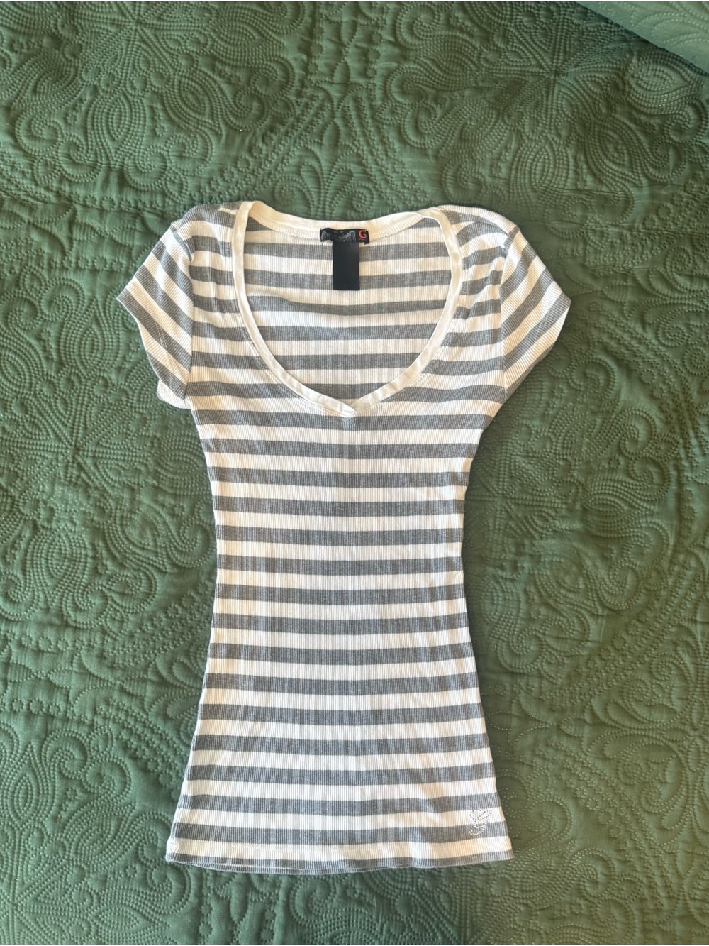 Vintage Y2K G by GUESS Striped Ribbed V Neck Top Medium Rhinestone